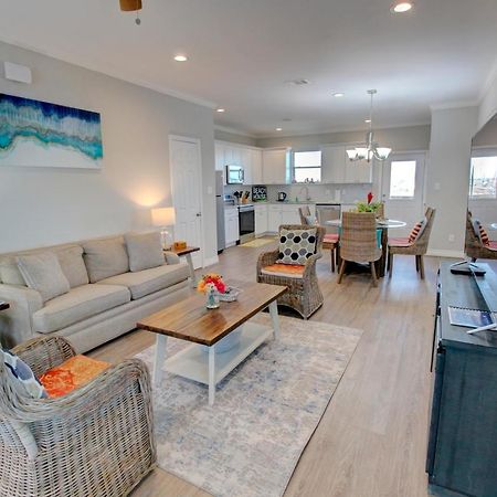Yellow Beach Haven, Decks, Views, Mere Steps To Sand Galveston Exterior foto